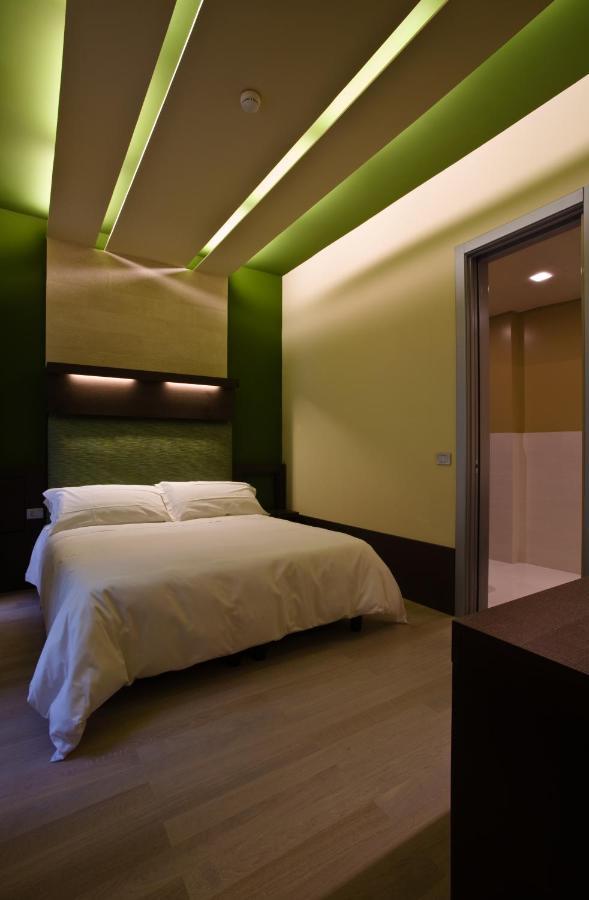 Eos Hotel Lecce Esterno foto