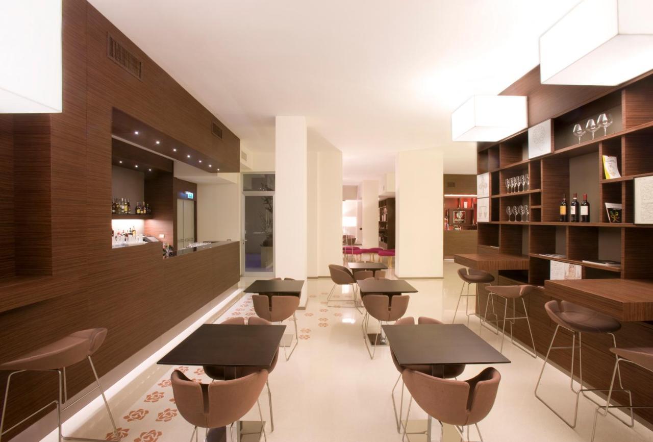 Eos Hotel Lecce Esterno foto