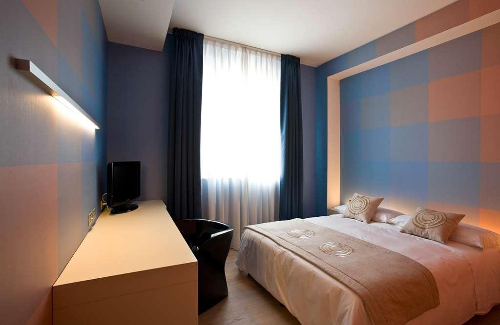 Eos Hotel Lecce Camera foto