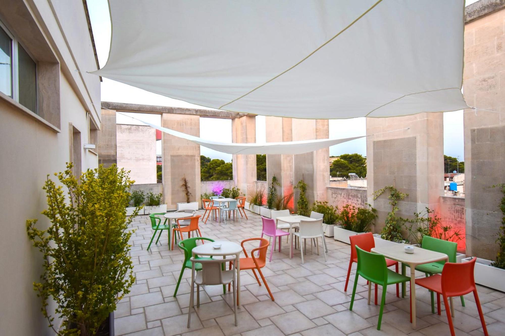 Eos Hotel Lecce Esterno foto
